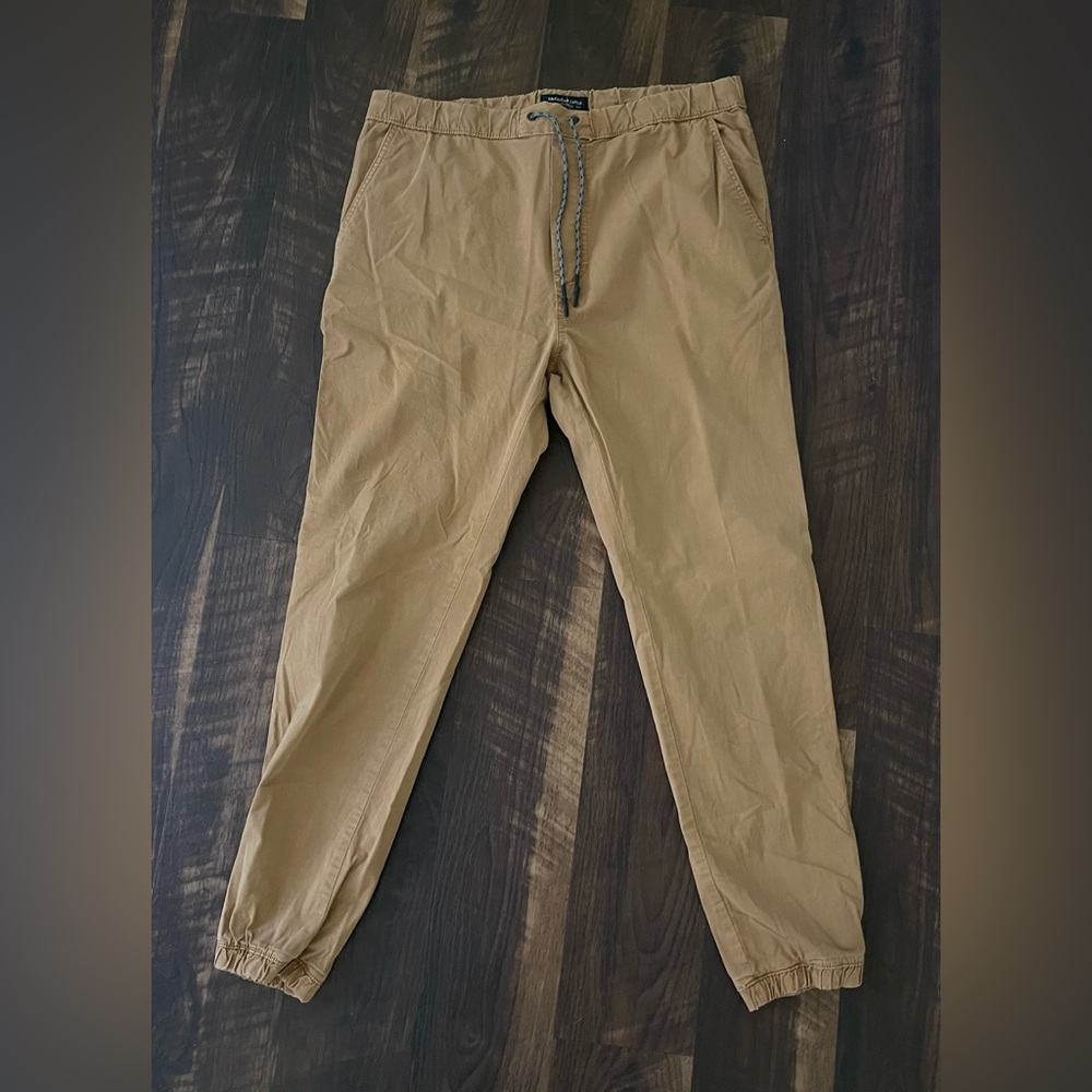 American Eagle Outfitters Khaki Extreme Flex Joggers